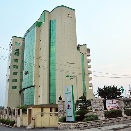 Westown Hotel لاغوس المظهر الخارجي الصورة