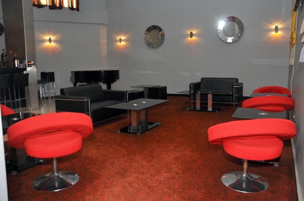 Westown Hotel لاغوس المظهر الخارجي الصورة