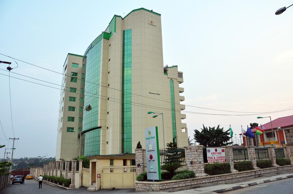 Westown Hotel لاغوس المظهر الخارجي الصورة